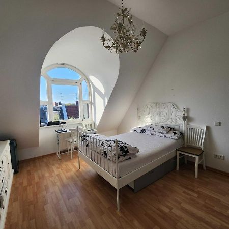 One Private Room Available In A Two Room Apartment In Tegel, Berlim Exterior foto